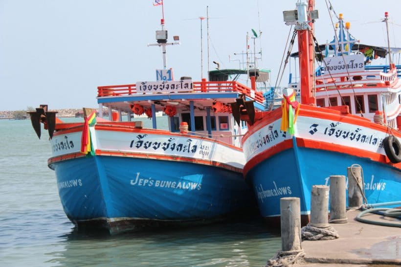 arriving-to-ko-samet-by-ferry