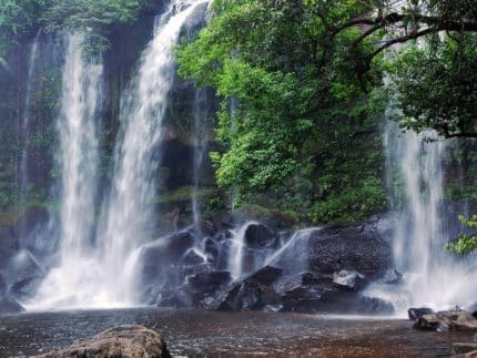 Камбоджа Чудеса Ангкора и Пном Кулена
